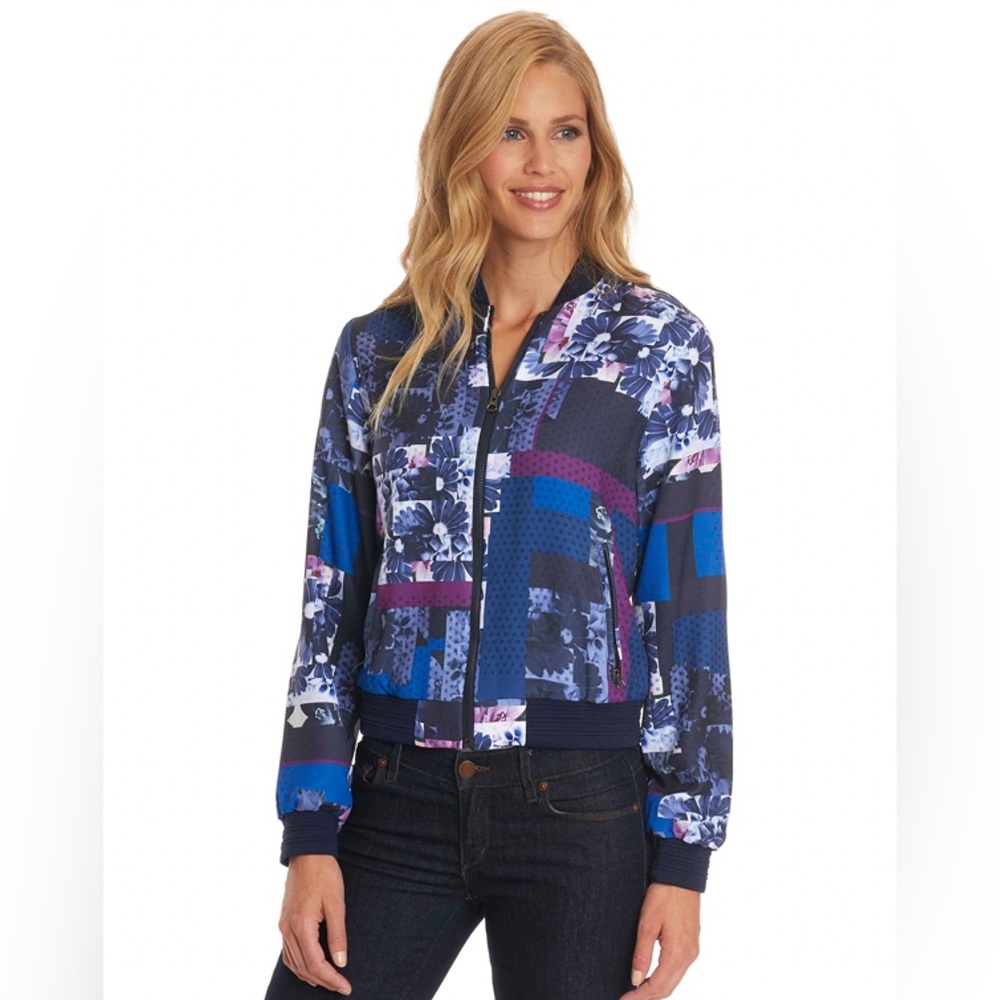 Robert Graham Bomber Jacket Size Large 100% polyester Lining 100% Silk Preowned